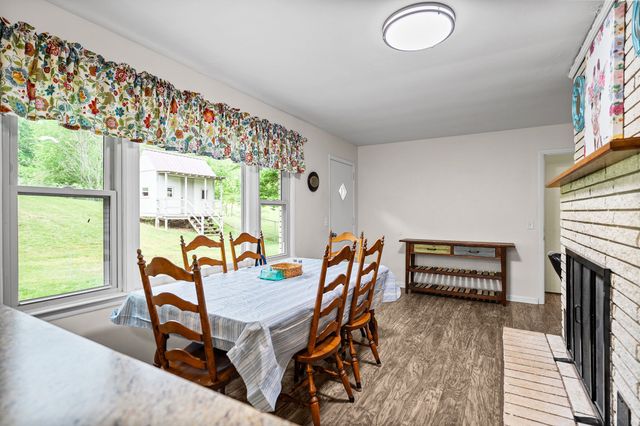 795 Clay Wright Rd, Erin, TN 37061