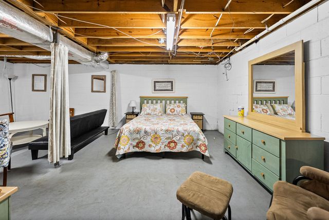 795 Clay Wright Rd, Erin, TN 37061