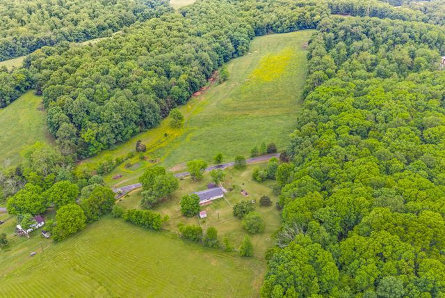 795 Clay Wright Rd, Erin, TN 37061