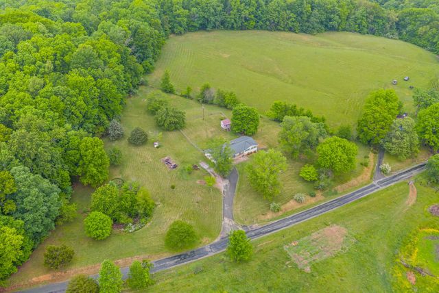 795 Clay Wright Rd, Erin, TN 37061