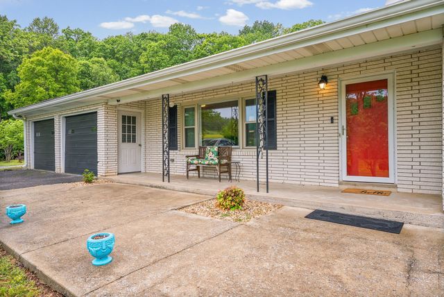 795 Clay Wright Rd, Erin, TN 37061