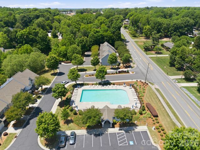 2540 Brackley Place NW, Concord, NC 28027