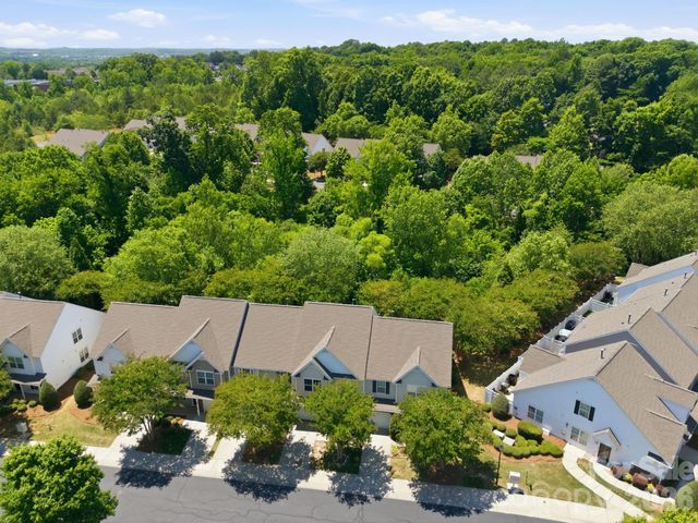 2540 Brackley Place NW, Concord, NC 28027