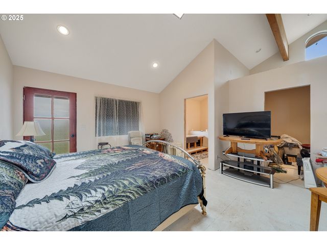 535 KESTERSON Ct, Rockaway Beach, OR 97136