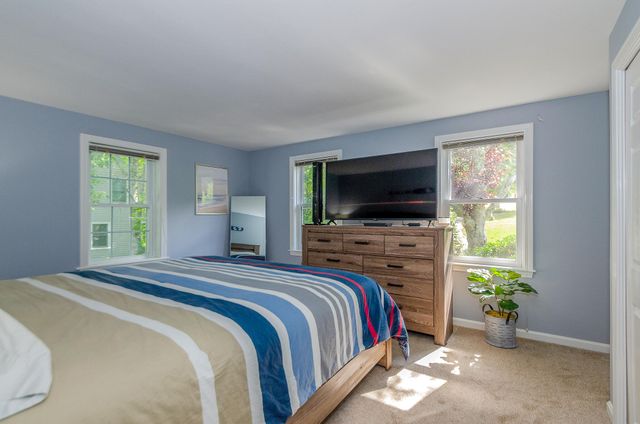 16 Morgan Way, West Barnstable, MA 02668