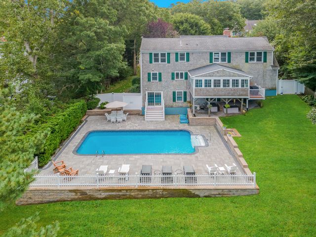 16 Morgan Way, West Barnstable, MA 02668