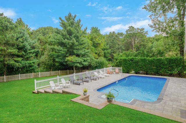 16 Morgan Way, West Barnstable, MA 02668