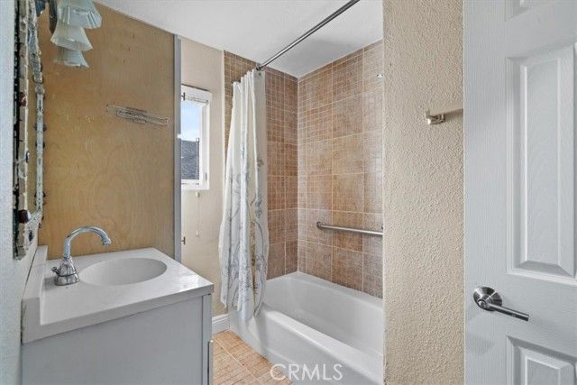 17222 Wall, Carson, CA 90746