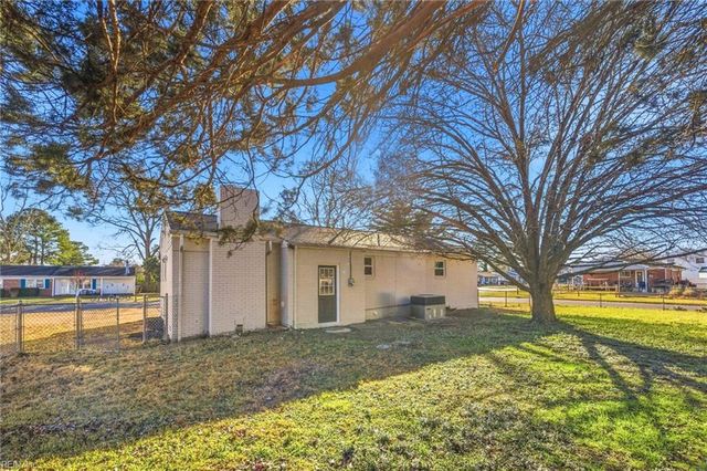 3056 Bow Creek BLVD, Virginia Beach, VA 23452