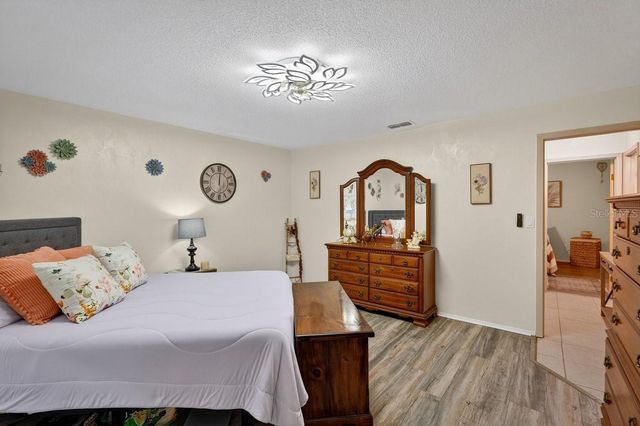 33 LAKEPOINT CIRCLE, Port Orange, FL 32128