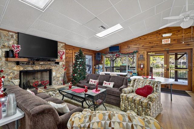 33 LAKEPOINT CIRCLE, Port Orange, FL 32128