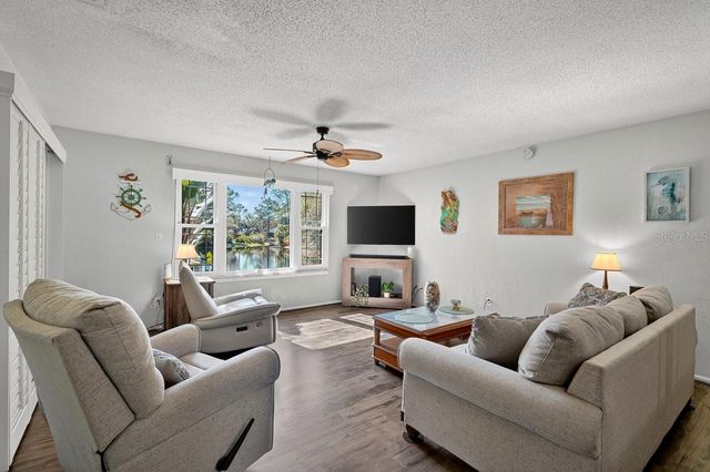 33 LAKEPOINT CIRCLE, Port Orange, FL 32128