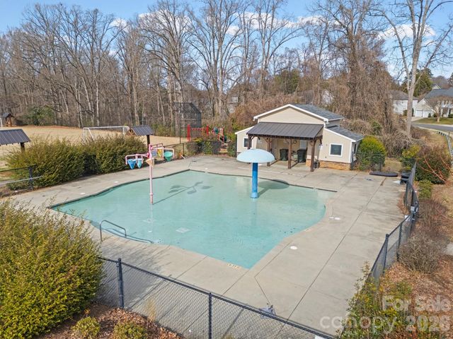 332 Rose Garden Court, Rock Hill, SC 29732