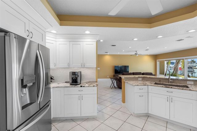 11260 5TH STREET E, Treasure Island, FL 33706