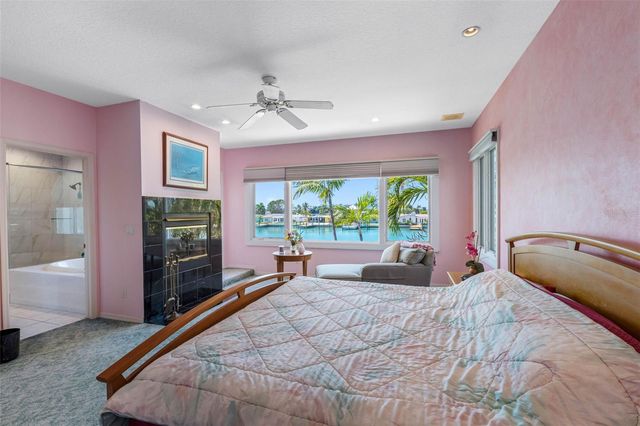 11260 5TH STREET E, Treasure Island, FL 33706