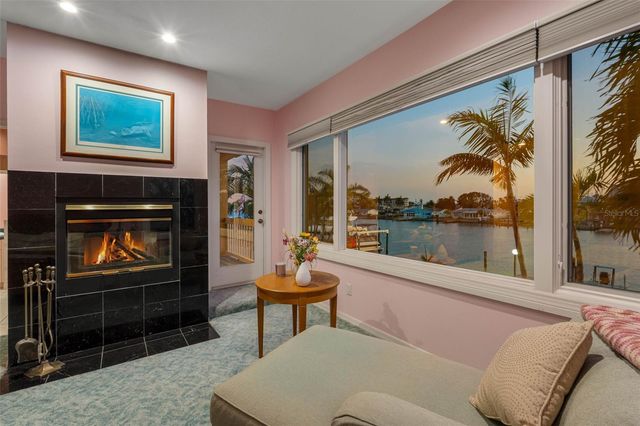 11260 5TH STREET E, Treasure Island, FL 33706