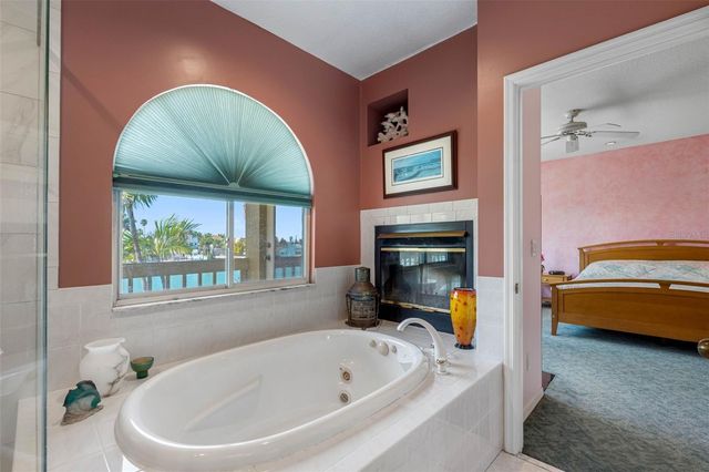 11260 5TH STREET E, Treasure Island, FL 33706