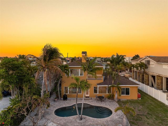 11260 5TH STREET E, Treasure Island, FL 33706