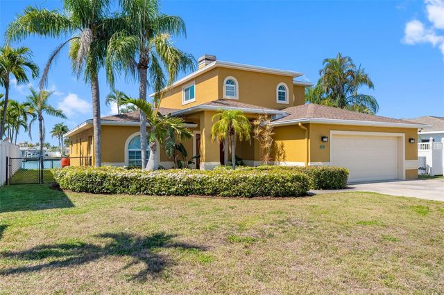 11260 5TH STREET E, Treasure Island, FL 33706