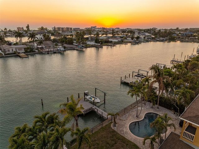 11260 5TH STREET E, Treasure Island, FL 33706