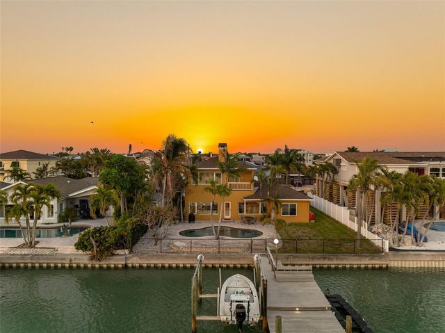 11260 5TH STREET E, Treasure Island, FL 33706