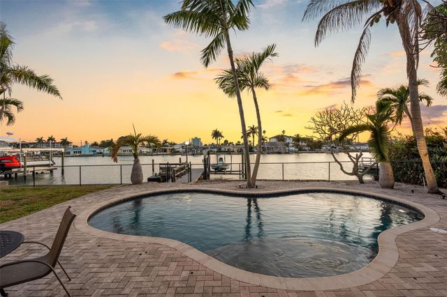 11260 5TH STREET E, Treasure Island, FL 33706