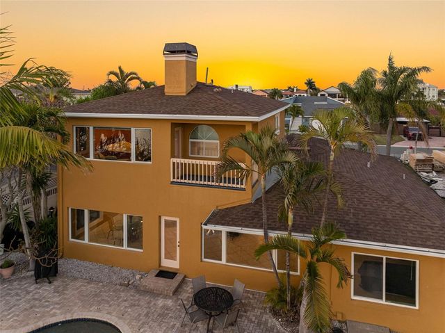 11260 5TH STREET E, Treasure Island, FL 33706