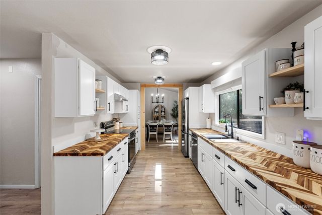 12889 Westridge Drive NW, Silverdale, WA 98383