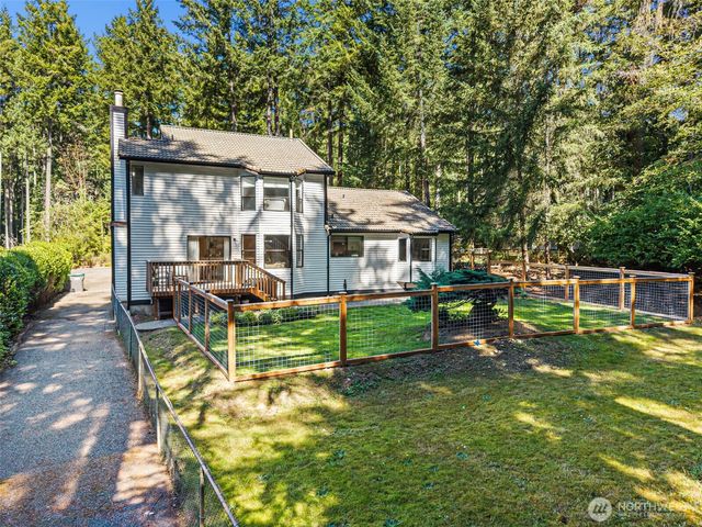 12889 Westridge Drive NW, Silverdale, WA 98383