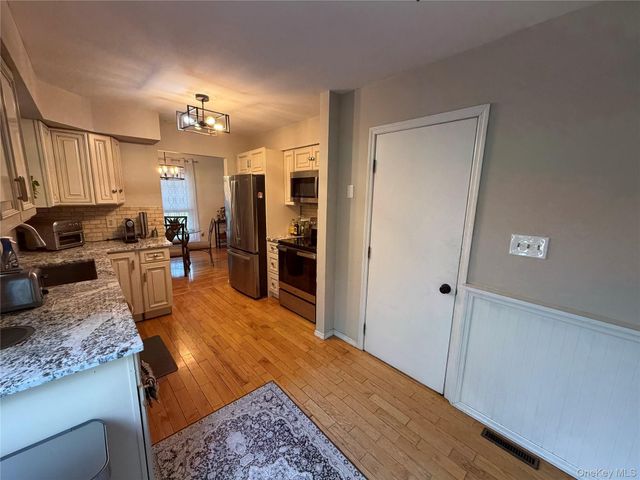 23 Hawthorn Court, Fishkill, NY 12524