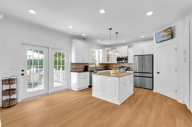 210 Northcliff Way, Greenville, SC 29617