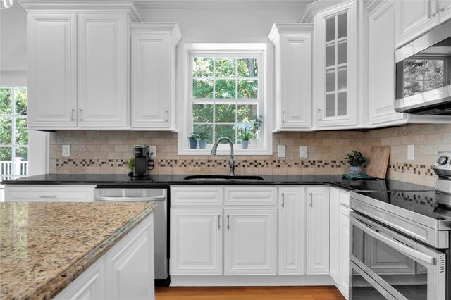 210 Northcliff Way, Greenville, SC 29617