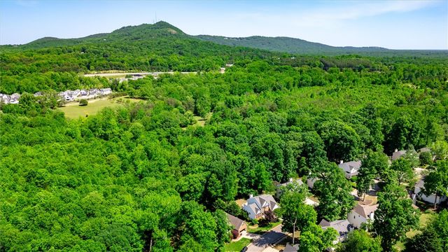 210 Northcliff Way, Greenville, SC 29617