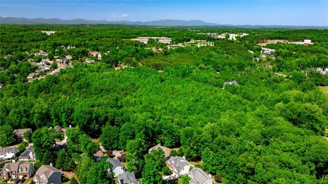 210 Northcliff Way, Greenville, SC 29617