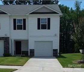 2961 Penninger Circle, Charlotte, NC 28262