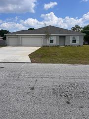579 NW North Macedo Blvd 579, Port St. Lucie, FL 34983