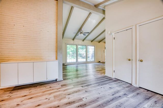31555 Westlady Drive, Beverly Hills, MI 48025
