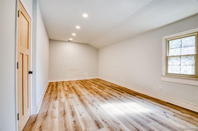 31555 Westlady Drive, Beverly Hills, MI 48025