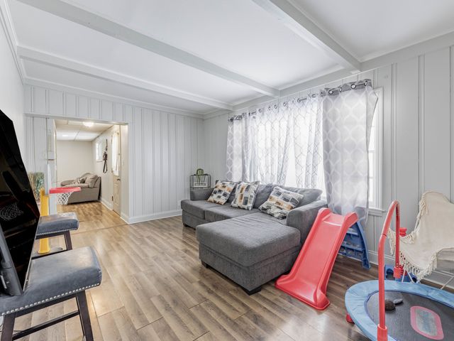 210 Southgate Avenue, Chicago Heights, IL 60411