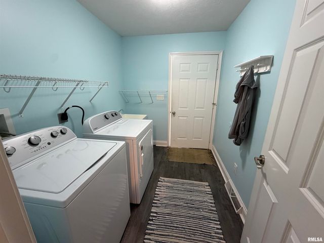 2311 Asheville Drive, Springfield, IL 62711