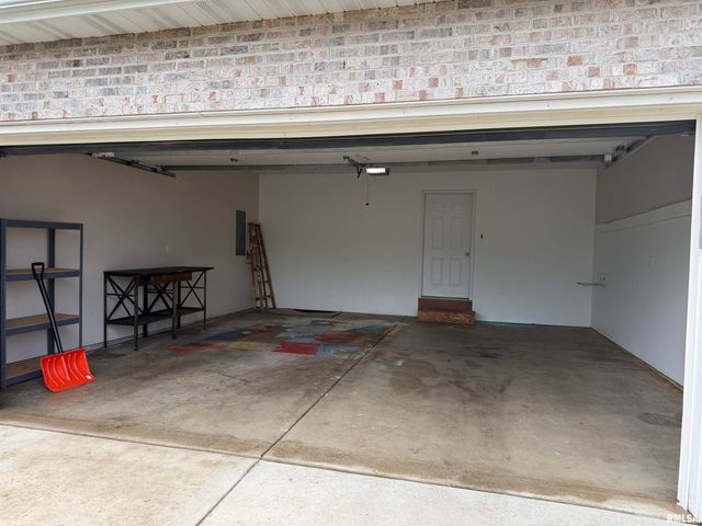 2311 Asheville Drive, Springfield, IL 62711