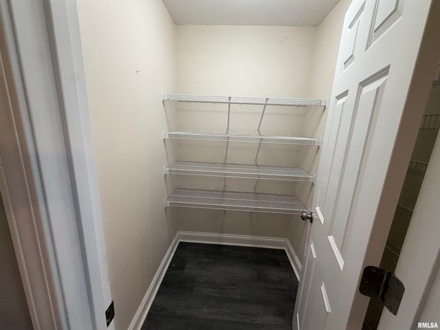 2311 Asheville Drive, Springfield, IL 62711