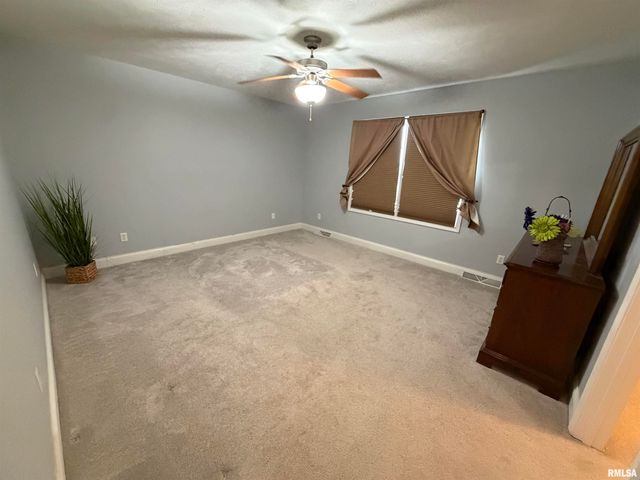 2311 Asheville Drive, Springfield, IL 62711