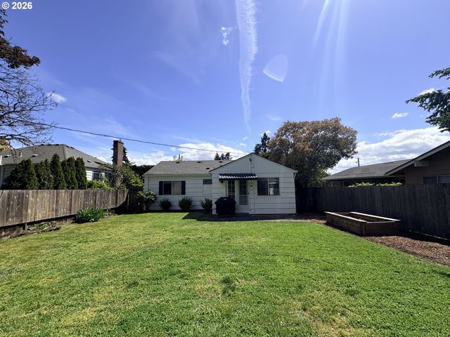 2414 E MCLOUGHLIN Blvd, Vancouver, WA 98661