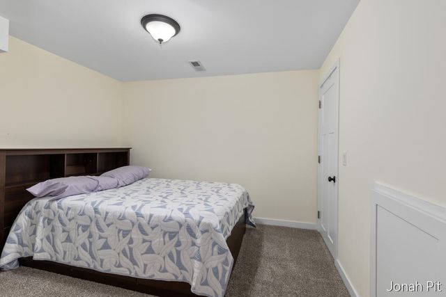 2436 E Collier Avenue Se, City Of Kentwood, MI 49546