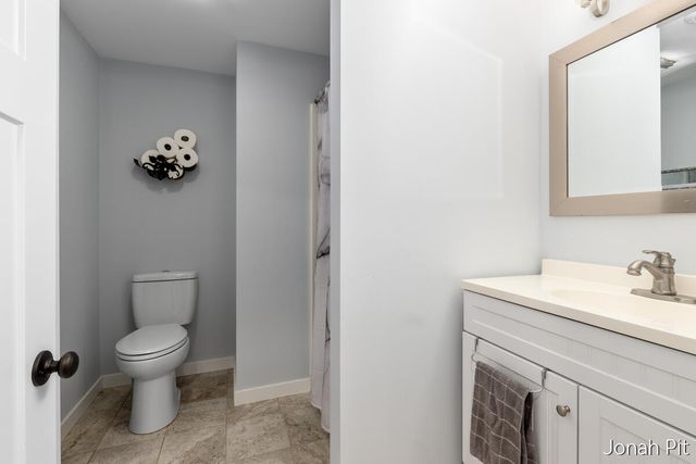 2436 E Collier Avenue Se, City Of Kentwood, MI 49546