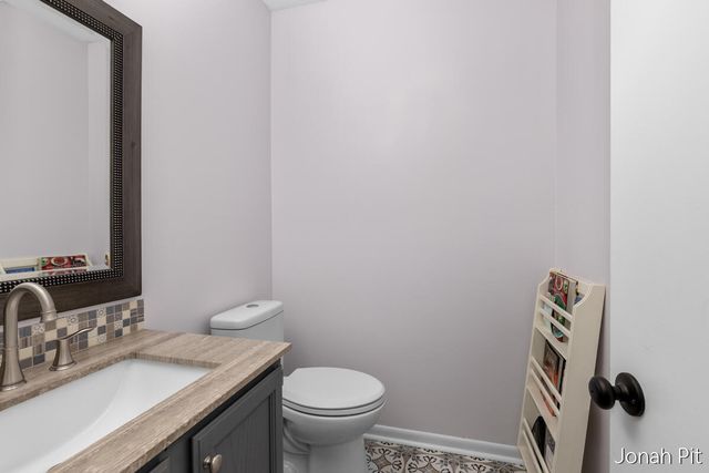 2436 E Collier Avenue Se, City Of Kentwood, MI 49546