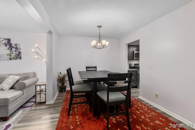 2436 E Collier Avenue Se, City Of Kentwood, MI 49546