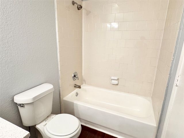 6723 Ambercrest Drive, Arlington, TX 76002