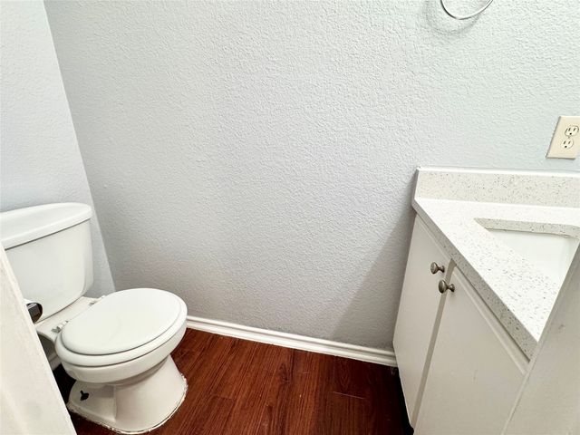 6723 Ambercrest Drive, Arlington, TX 76002